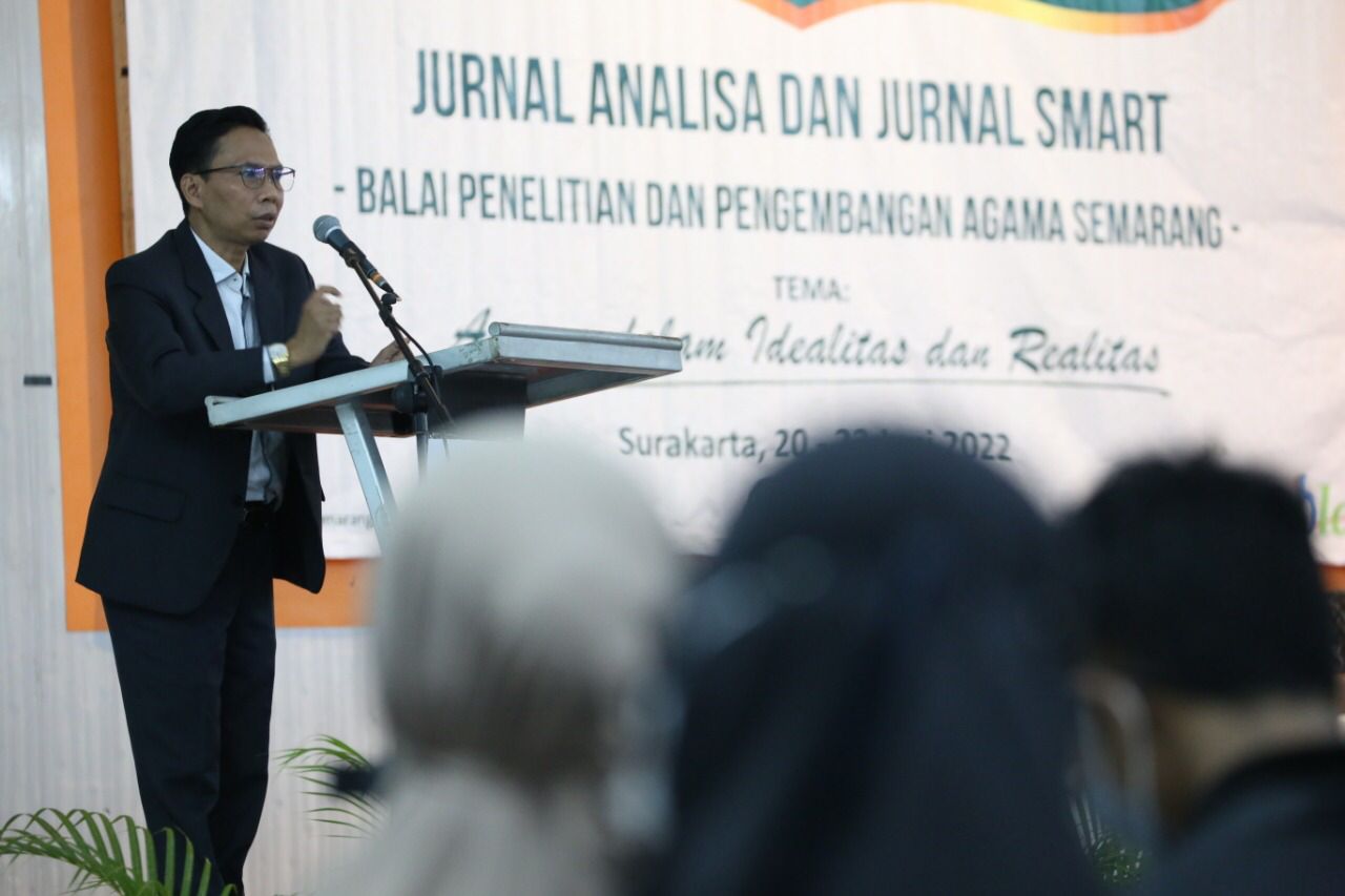 Kuatkan Budaya Akademik, UIN RM Said Bersama Balitbang Agama Semarang Gelar Seminar dan Ekspos Produk Kelitbangan